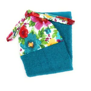 Red Pink Yellow Floral Flowers with Teal Turquoise Green Leaves Ties On Stays Put Kitchen Hanging Loop Hand Dish Towel and Set of 2 Square Pot Holders Hot Pads Trivets Hostess Housewarming Gift