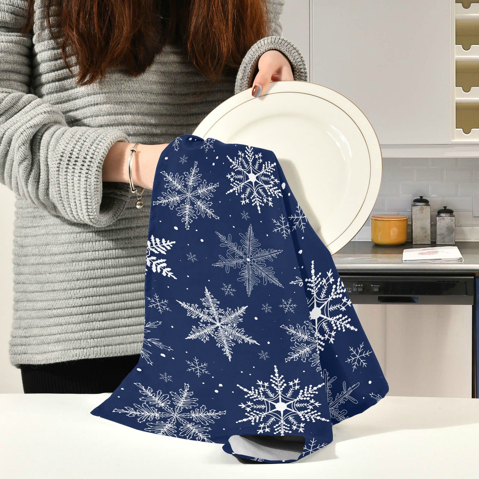 White Snowflakes Winter Doodle Kitchen Dish Towel Set of 4, Blue Christmas 18x28in Absorbent Dishcloth Reusable Cleaning Cloths for Household Use