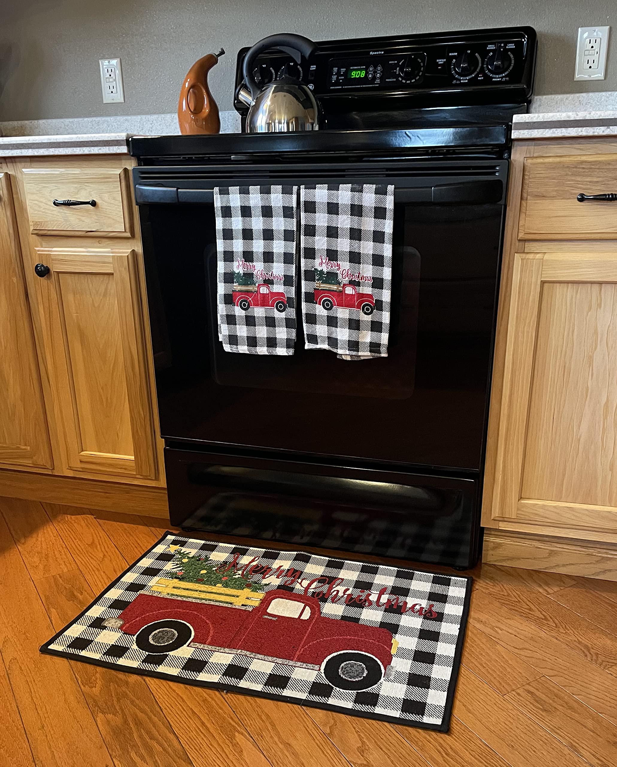 Christmas Rug for Indoor or Outdoor Use Non-Slip Holiday Kitchen Mat Xmas Floor Mat Farmhouse Red Truck Carpet Washable 19”x29”