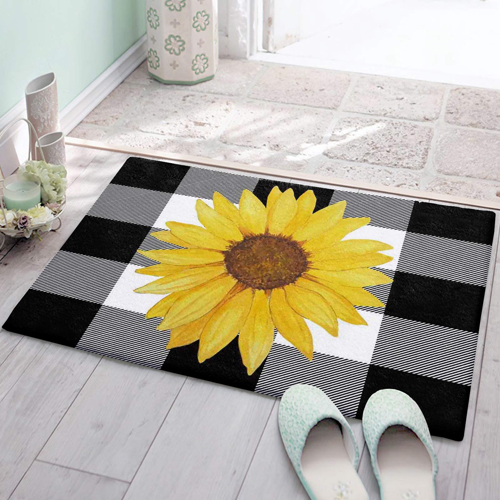 Bathroom Rugs Fall Farm Sunflower Black White Buffalo Plaid Indoor Doormat Bath Rugs Non Slip, Washable Cover Floor Rug Absorbent Carpets Floor Mat Home Decor for Kitchen (16x24)