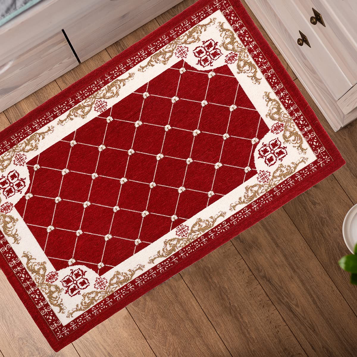 Tyrafry 19.6'' x 47.2'' Traditional Bath Rug Soft Bath Rug Slip Resistant Durable Foot Mat Plaid Bathroom Rug Soft Plush Machine Washable Microfiber Doormat, Red