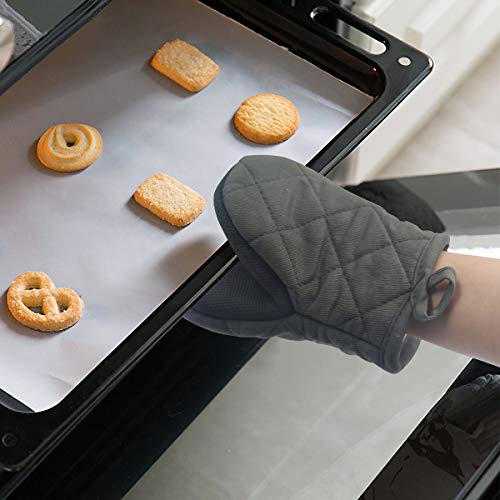 Neoprene Mini Oven Mitts, 2 Pack Short Oven Mitts 500 Degree Heat Resistant Gloves Potholder to Protect Hands with Non-Slip Grip Surfaces and Hanging Loop for Hand Hot Pot Cookware/Bakeware