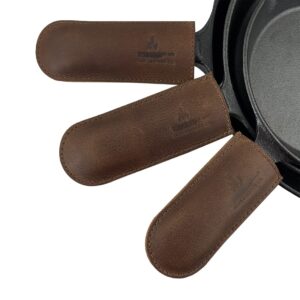 cast leather co., pan handles handmade from full grain leather - protect hands from hot, great for cast iron skillets - kitchen, food accessory - durable, heat resistant - 3 pack, bourbon brown