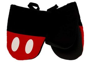 disney kitchen cotton mini oven mitts/glove set w/neoprene insulation for easy gripping while cooking, heat resistant kitchen accessories, 5” x 6.5”, classic mickey, 2pk