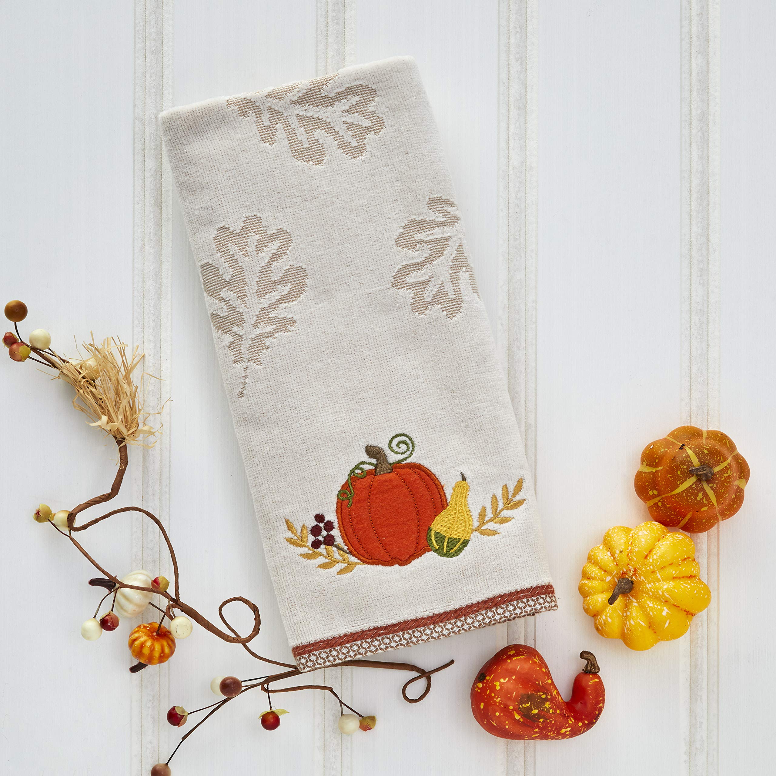 SKL Home Harvest Traditional Pumpkin Hand Towel Set, Tan Small