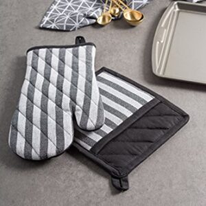 DII Cotton Heat Resistant Kitchen Oven Mitts Set, (Set of 2-6.5x12), Farmhouse Chic Geometric Design, Heat Resistant and Machine Washable for Every Home Kitchen - Stripe