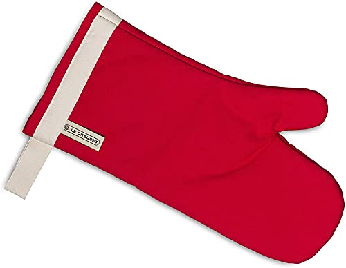 Le Creuset Oven Mitt, Cherry