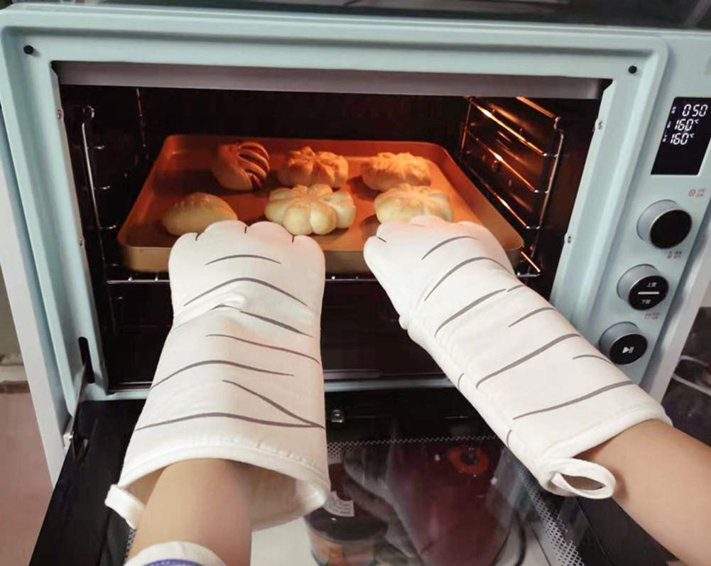 MIZZLES Oven Mitts Gloves Kitten, Quilted Cotton Lining- Cat Paw Design Heat Resistant Pot Holder Gloves for Grilling & Baking Gloves BBQ, Microwave (Cat Paw)