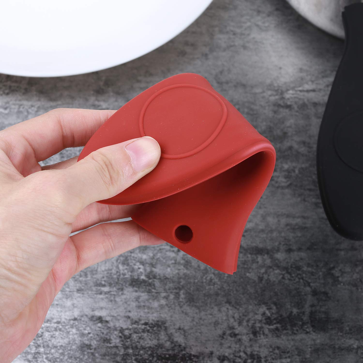4 Packs Juland Silicone Hot Handle Holder Set Kitchen Heat Resistant Pot Sleeve Grip Handle Cover Potholder - Black & Red