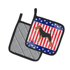 Caroline's Treasures BB3357PTHD USA Patriotic Airedale Terrier Pair of Pot Holders Kitchen Heat Resistant Pot Holders Sets Oven Hot Pads for Cooking Baking BBQ, 7 1/2 x 7 1/2