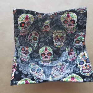 Sugar Skull Microwave Bowl Cozy Día de Muertos Reversible Microwaveable Pot Holder Day of the Dead Bowl Holder Day of the Dead Kitchen Linens Skull Home Decor Gifts Under 10 Halloween Hostess Gift