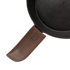 hide & drink, rustic leather hot handle holder, fits 4-in-long skillet pan handles, cast iron panhandle potholder, double layered & stitched, handmade includes 101 year warranty :: bourbon brown