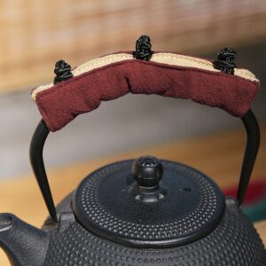 UPKOCH Japanese Home Gadgets Tea Kettle Handle Cover Wrap Heat Resistant Teapot Handle Cover Pot Holder Sleeve Vintage Pot Pan Handle Covers Grip Mitt Glove for Home Kitchen Kettle Handle Wrap