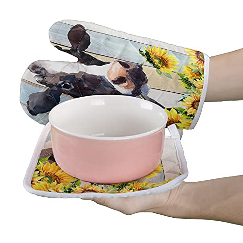 Farm Animal Oven Mitts, Thermal insulation Oven Gloves for Handle Hot Kitchen Items Safely, Anti-Skid Cooking Potholders for Cooking, Baking and Grilling - Cow with Sunflowers on Wood Grain Background