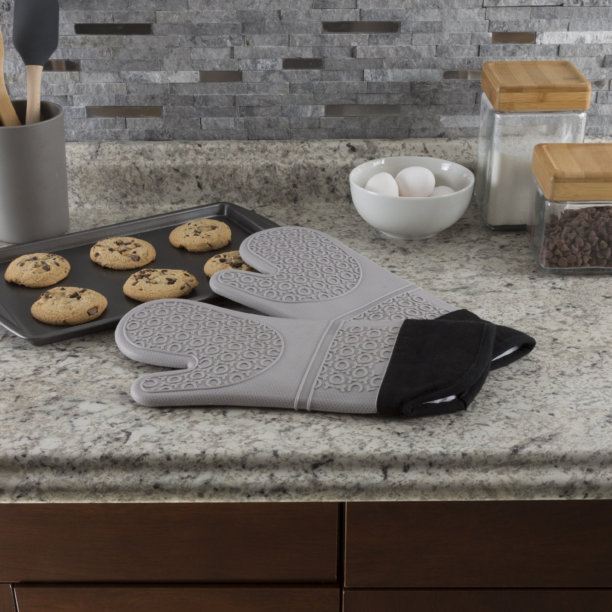 Silicone Oven Mitts – Extra Long Professional Quality Heat Resistant with Quilted Lining and 2-sided Textured Grip – 1 pair Gray by Lavish Home