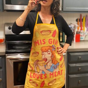 This Girl Loves Meat Oven Mitt Funny Sarcastic Backyard BBQ Bar-b-que Cookout Kitchen Glove Funny Graphic Kitchenwear Funny Food Novelty Cookware Yellow Oven Mitt