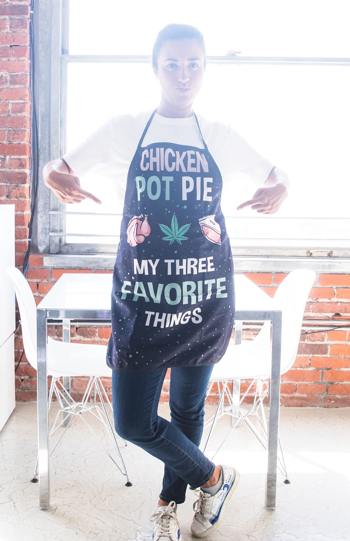 Chicken Pot Pie My Three Favorite Things Apron Funny 420 Baking Kitchen Smock Funny Graphic Kitchenwear 420 Funny Food Novelty Cookware Black Oven Mitt