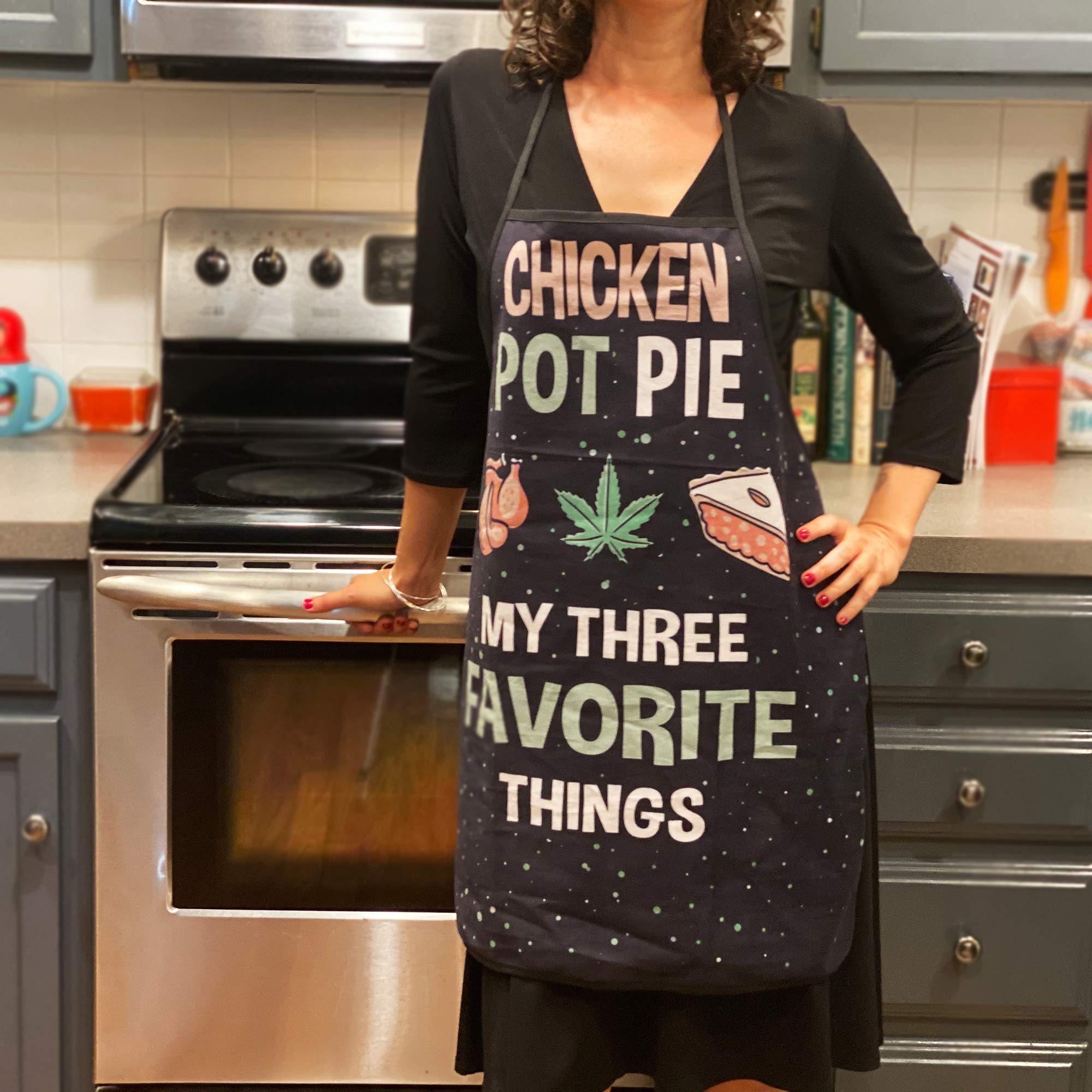 Chicken Pot Pie My Three Favorite Things Apron Funny 420 Baking Kitchen Smock Funny Graphic Kitchenwear 420 Funny Food Novelty Cookware Black Oven Mitt