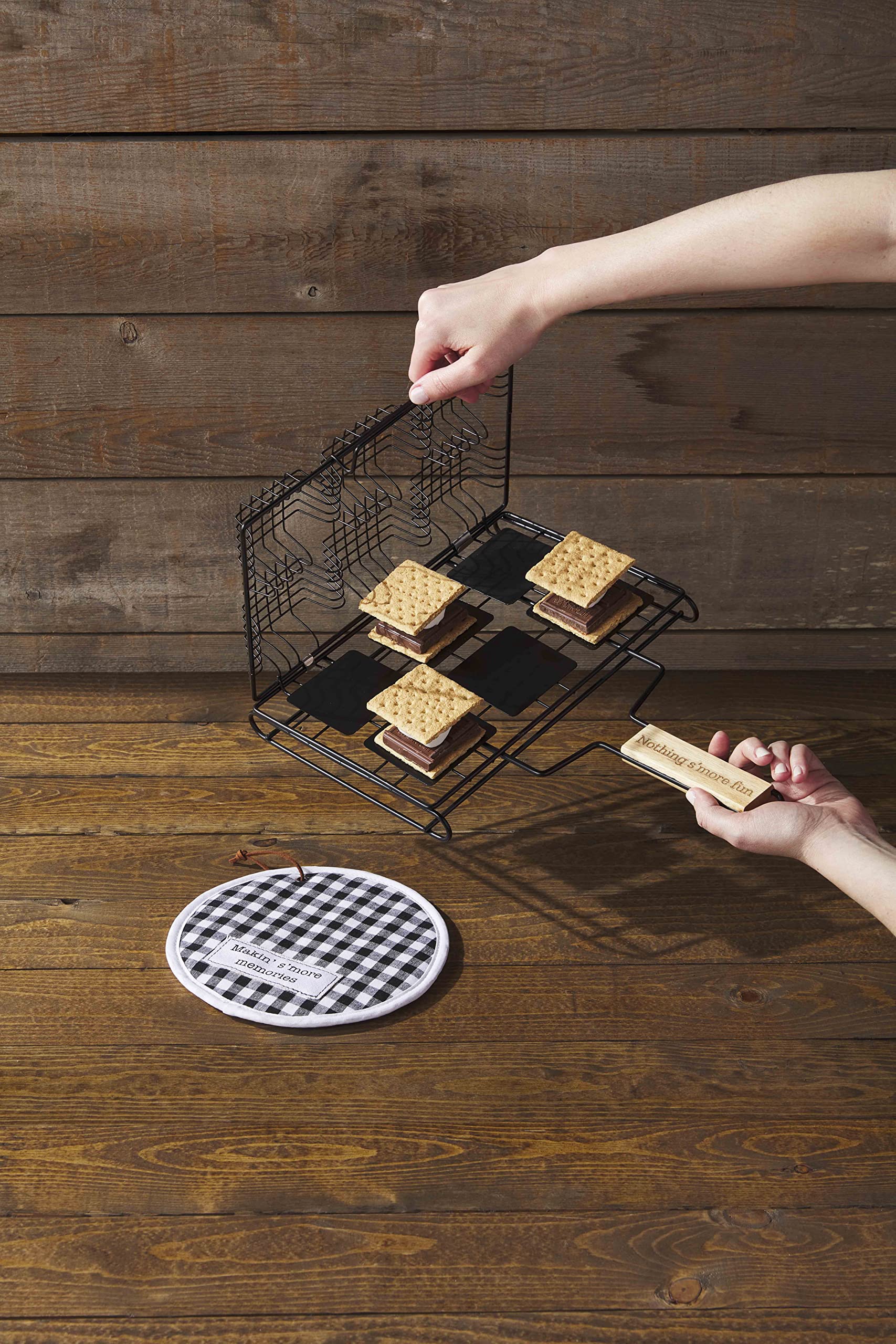 Mud Pie Pot Holder Set, Smore Basket