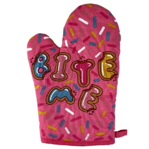 bite me oven mitt funny baking cake sprinkles cookies dessert graphic kitchen glove funny graphic kitchenwear funny food novelty cookware pink oven mitt