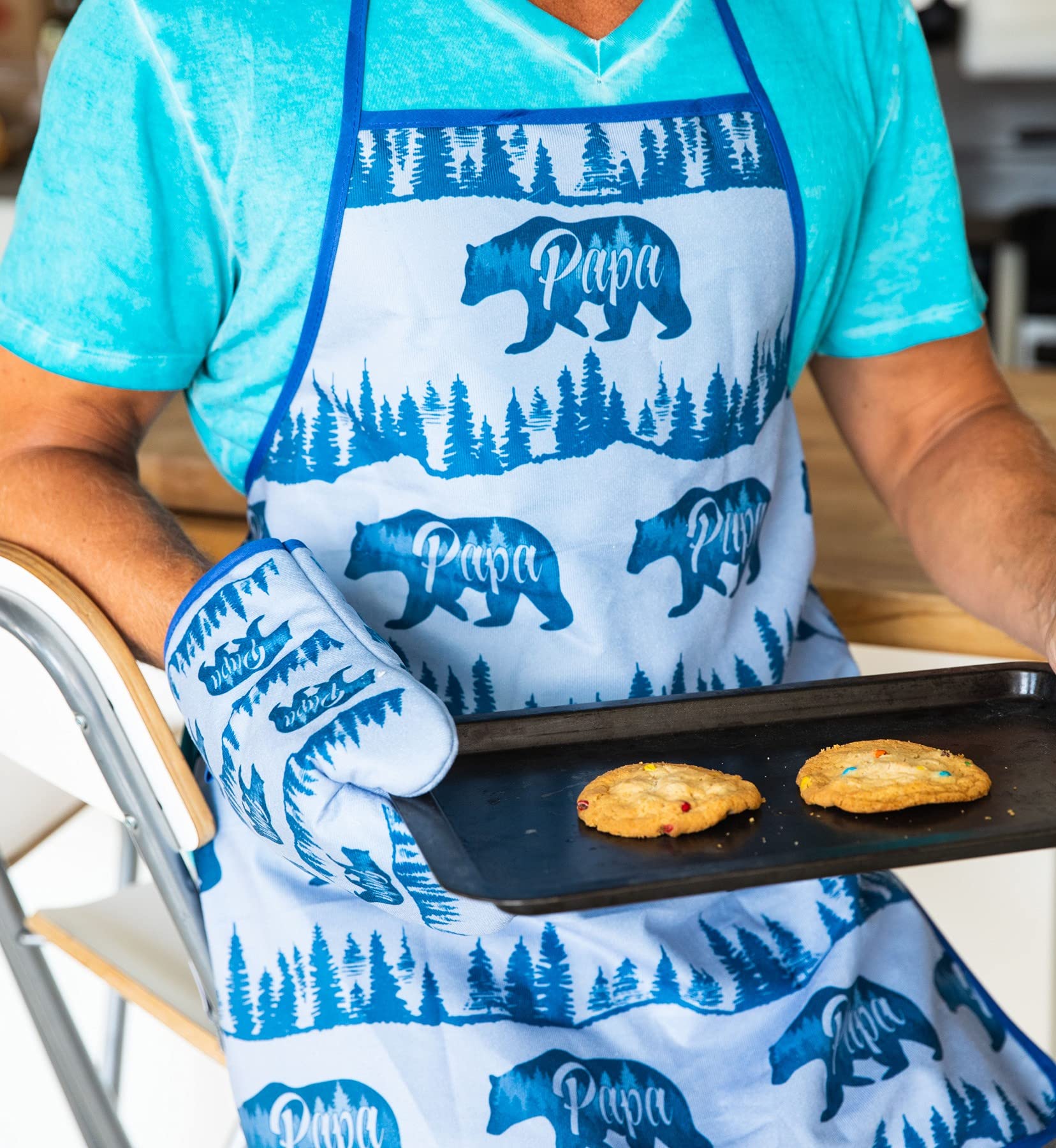 Papa Bear Funny Fathers Day Cooking Forest Graphic Novelty Kitchen Accessories Funny Graphic Kitchenwear Dad Joke Funny Animal Novelty Cookware Blue Oven Mitt
