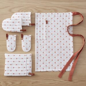 B. Smith 6 Piece Kitchen Set with 1 Half-Apron, 2 Mini Oven Mitts, 1 Pot Mitt, 2 Pot Handle Holders, Terracotta Ivory Ikat Print