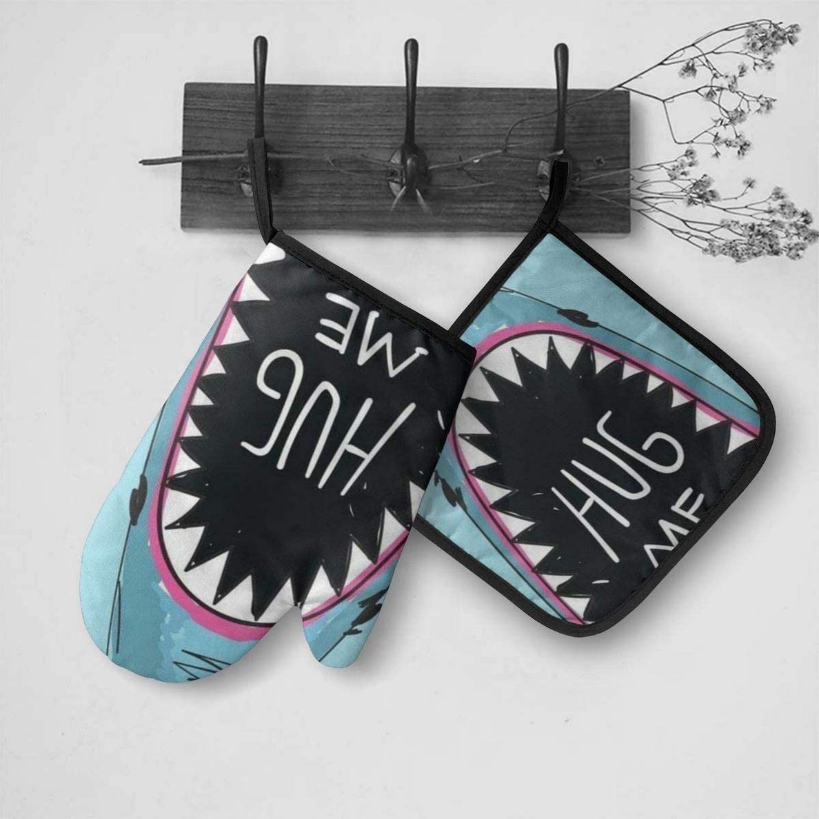 Shark Mouth Hug Me Oven Mitts and Pot Holders Sets of 2,Resistant Hot Pads,Flexible Cooking Oven Gloves for Microwave BBQ Cooking Baking Grilling