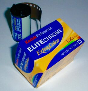 kodak elite chrome 100 speed 24 exposure 35mm slide film