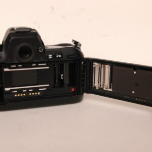 NIKON F100 35mm SLR Camera Body