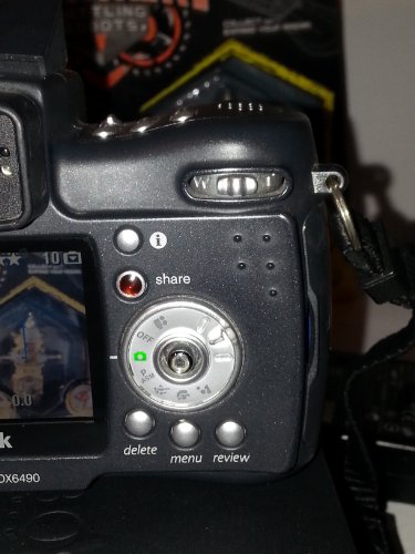 Kodak Easyshare DX6490 4 MP Digital Camera with 10xOptical Zoom (OLD MODEL)