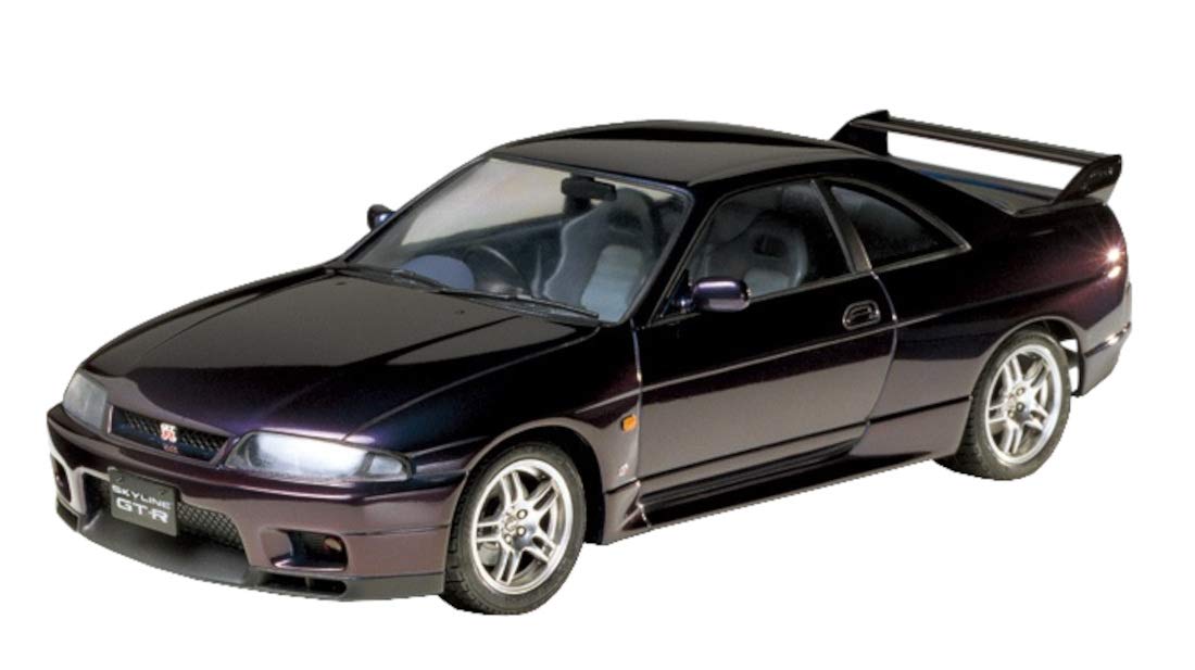 Tamiya Nissan Skyline GT-R R33 V-Spec- 1/24 Scale Model Kit 24145