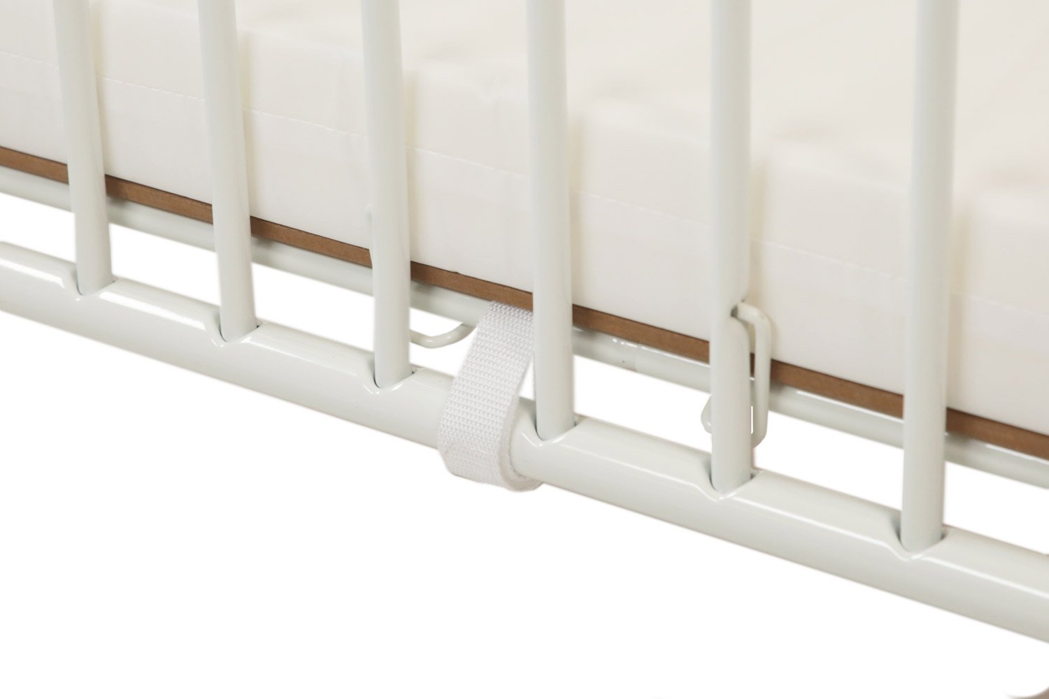 L.A. Baby Deluxe Holiday Mini/Portable Folding Metal Crib, White