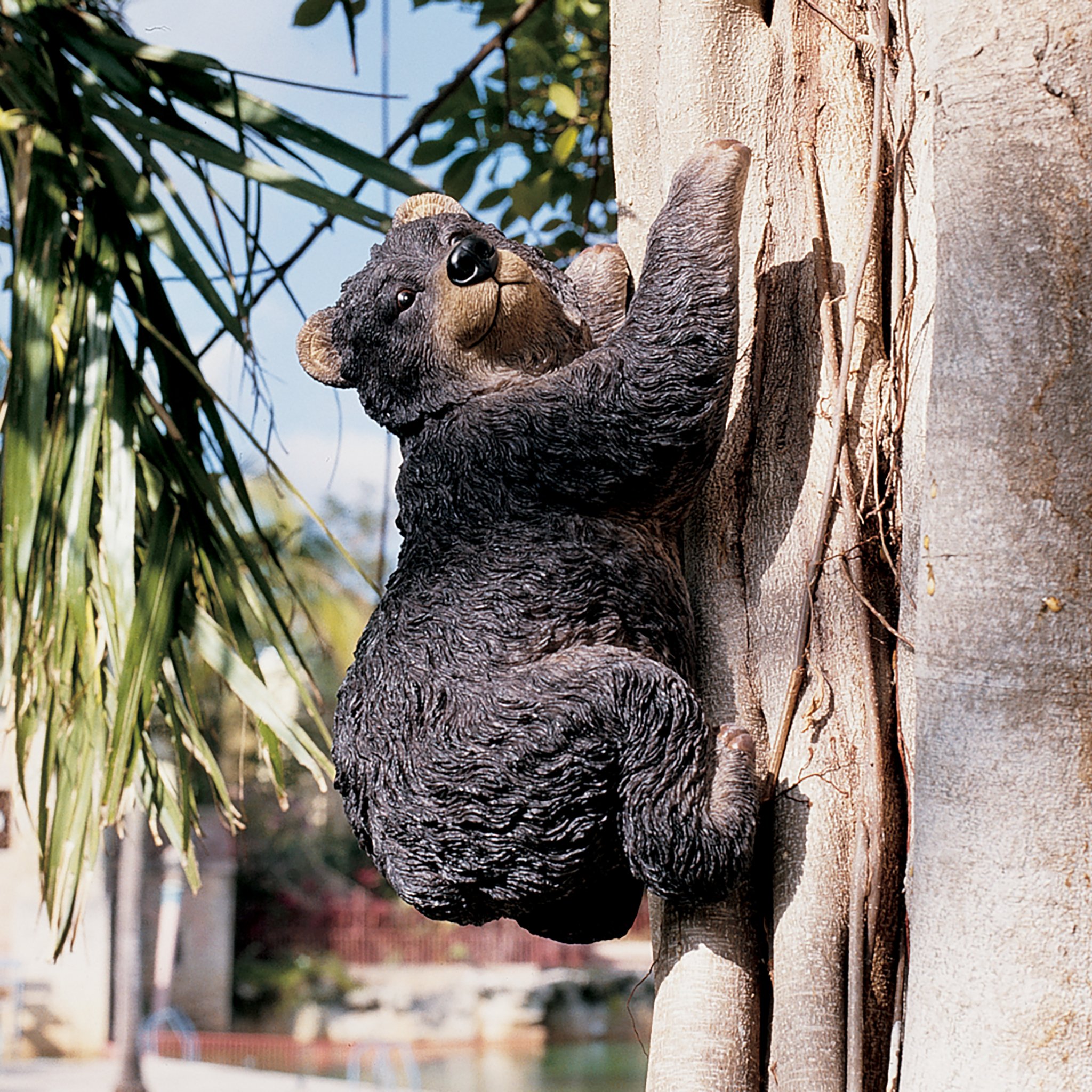 Design Toscano NG33988 Yonva, the Climbing Bear Sculpture,Single