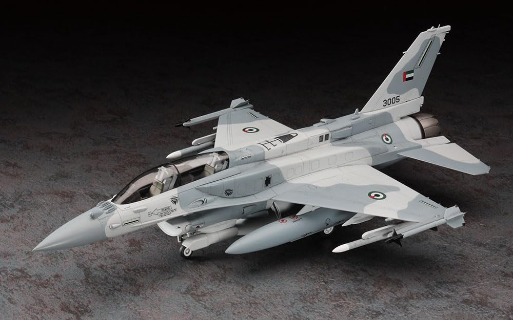 Hasegawa 1/48 UAE Air Force F-16F Block 60 Fighting Falcon Plastic Model PT44