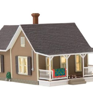 Granny's 2-Story House Built-N-Ready N Scale Woodland Scenics