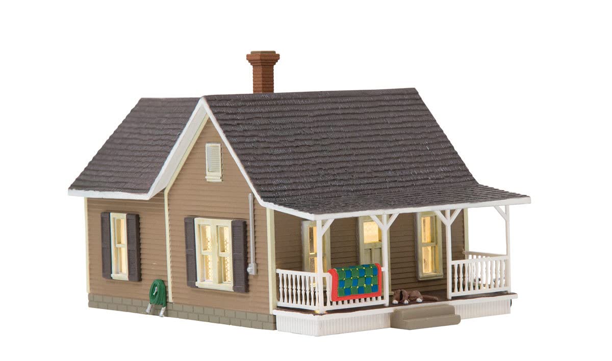 Granny's 2-Story House Built-N-Ready N Scale Woodland Scenics