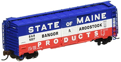 Bachmann Industries Inc. AAR 40' Steel Box Car Bangor and Aroostook - N Scale, Red, White and Blue