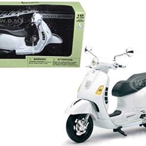 Vespa GTS 300 Super Die Cast Replica Model (Color May Vary)