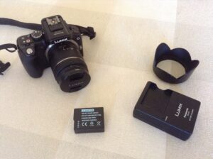 panasonic dmc-g5kk 16 mp mirrorless digital camera with 14-42mm zoom lens and 3-inch lcd (black) (old model)