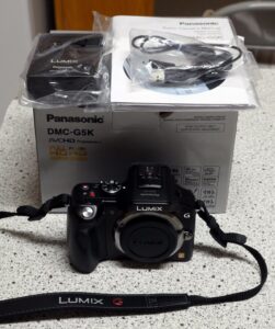 panasonic dmc-g5kbody 16mp slr camera with 3-inch lcd - body only (black)
