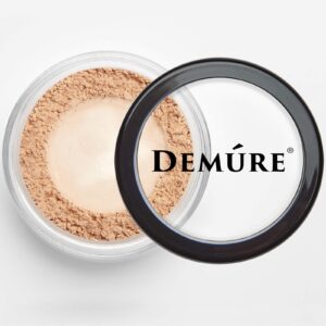 demure mineral make up (desert sand) eye shadow, matte eyeshadow, loose powder, eye makeup, professional makeup