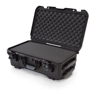 nanuk 935 waterproof carry-on hard case with wheels and foam insert (black)