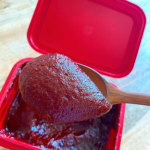 Maeil Spicy Korean Gochujang Paste [ Hot Pepper Paste ] Traditional Fermented Chili Pepper Paste, Perfect Jang Sauce for Dips and Marinades [ Korean Chili Paste] 500g