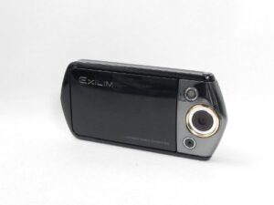 casio ex-tr15 12.1 megapixel high speed digital camera japan import (black)