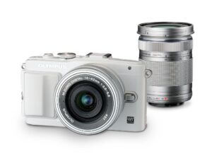 olympus mirrorless slr e-pl6 with ed 14-42mm f/3.5-5.6 ez and ed 40-150mm f/4.0-5.6 lens kit (white) - international version