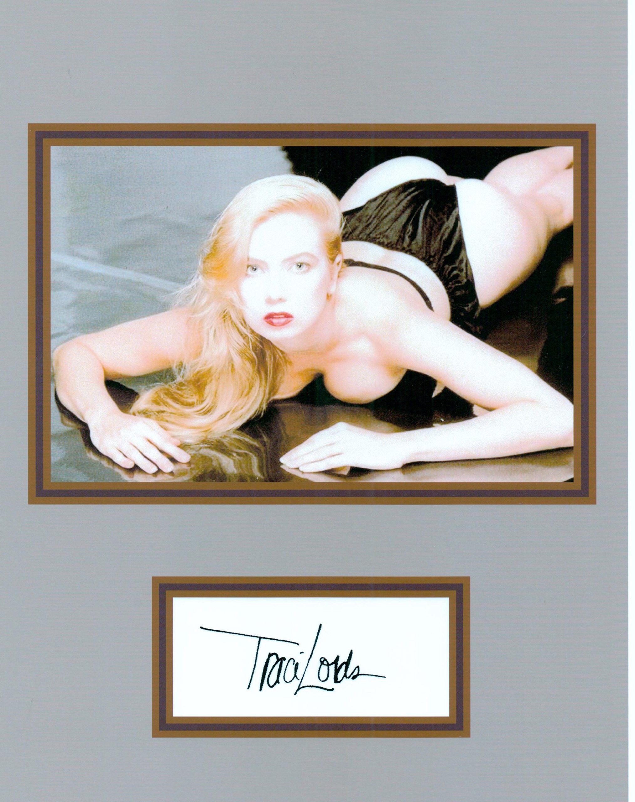 Kirkland Signature Traci Lords 8 X 10 Autograph Photo on Glossy Photo Paper