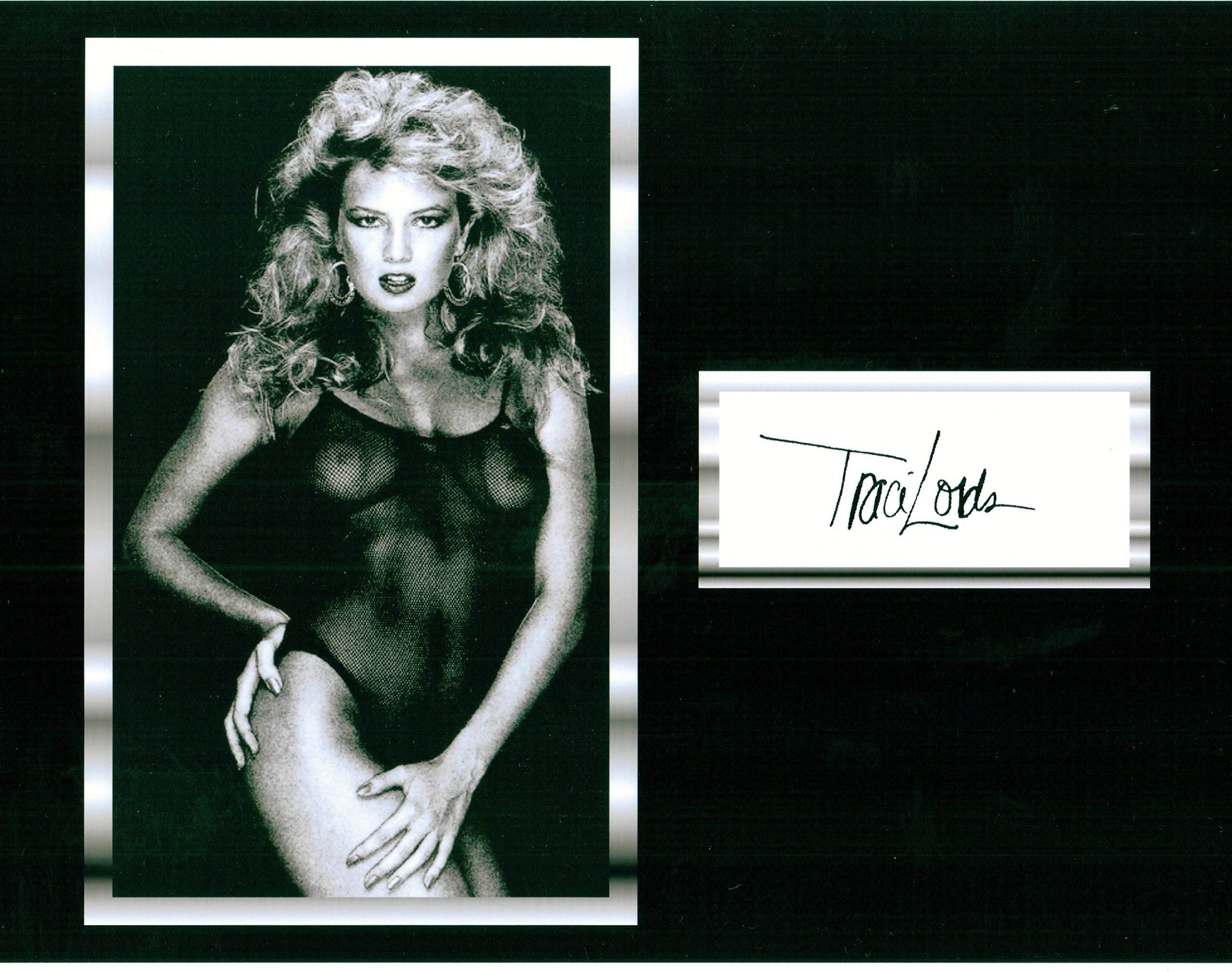 Kirkland Traci Lords 8 X 10 Autograph Photo on Glossy Photo Paper