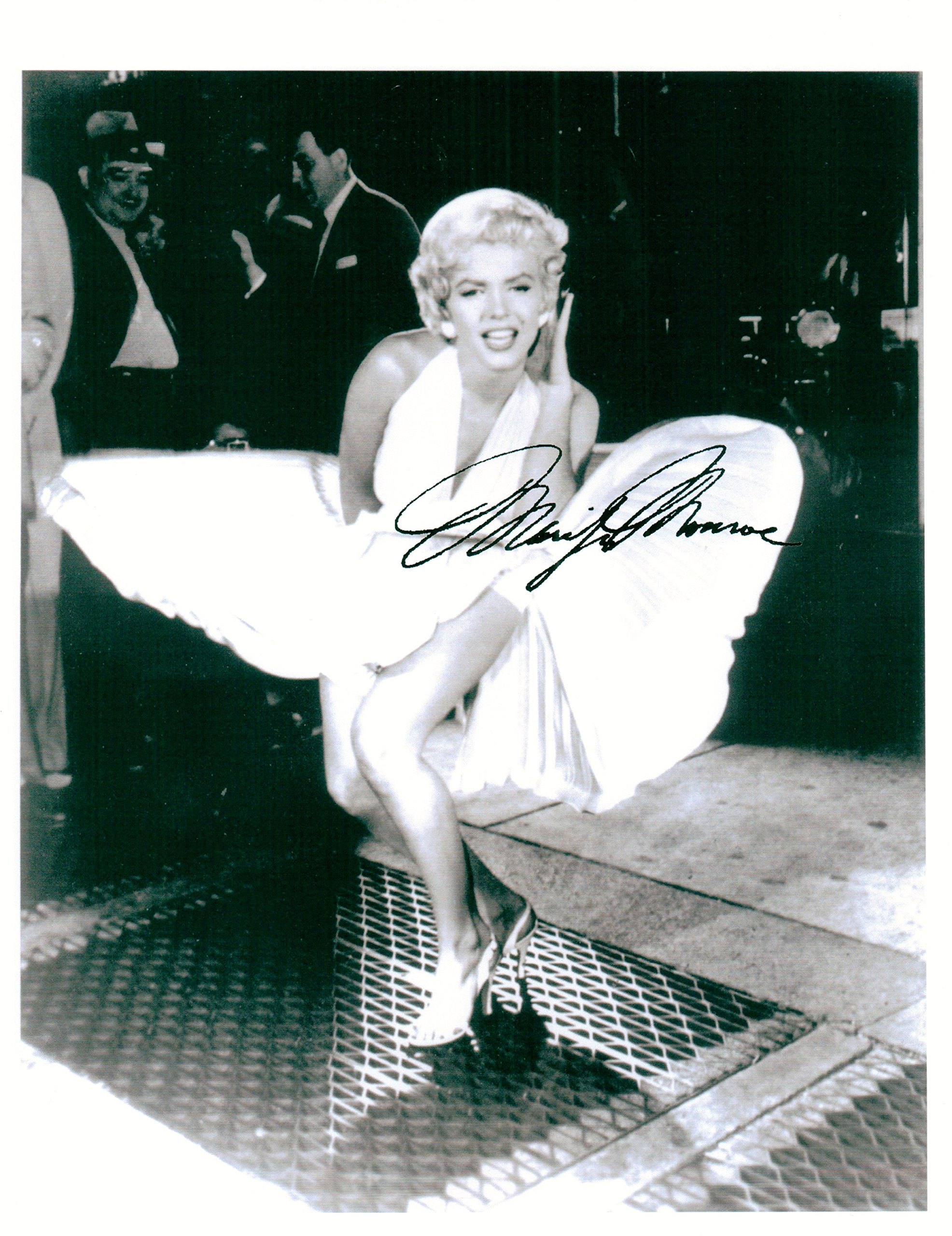 Kirkland Marilyn Monroe 8 X 10 Photo Display Autograph on Glossy Photo Paper