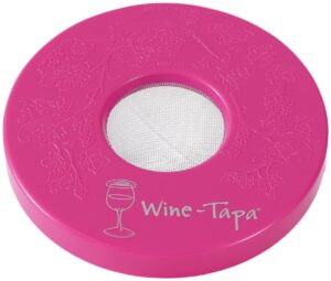 wine tapa wine glass cover: keep bugs out, washable, plastic, outdoor, drink lid marker for glasses, cans, cups, stemless drinkware (hot pink)