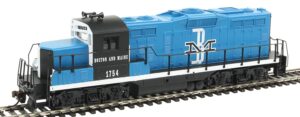walthers trainline ho scale model emd gp9m standard dc boston & maine #1754 train, blue/black/white, emd gp9m boston & maine